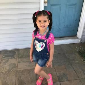 Meet your Posher, Noelia